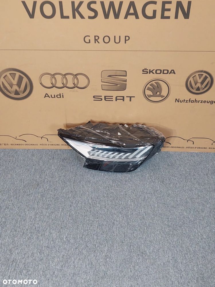 Audi Q8 Lampa Matrix Nowa USA 4M8941035B - 1