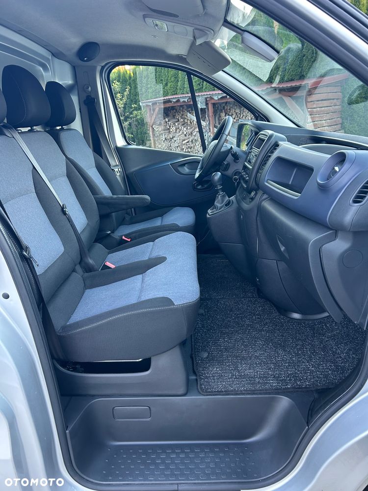 Opel Vivaro Long - 9