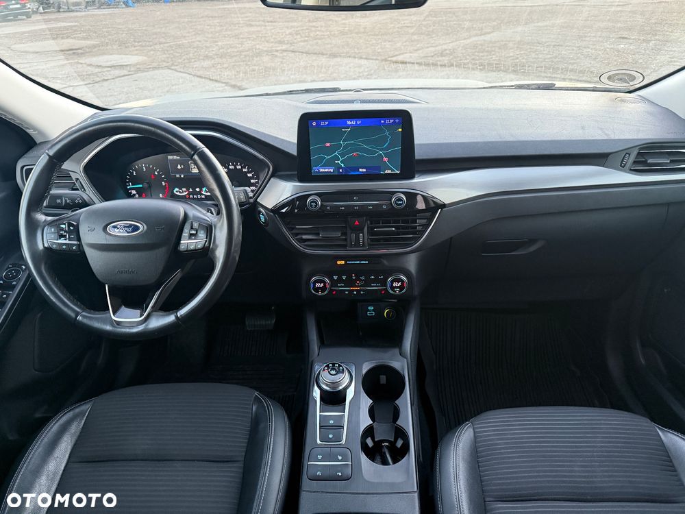 Ford Kuga 2.0 EcoBlue 4x4 TITANIUM X - 3