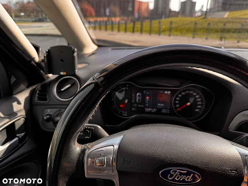 Ford S-Max 2.0 TDCi DPF Titanium - 27