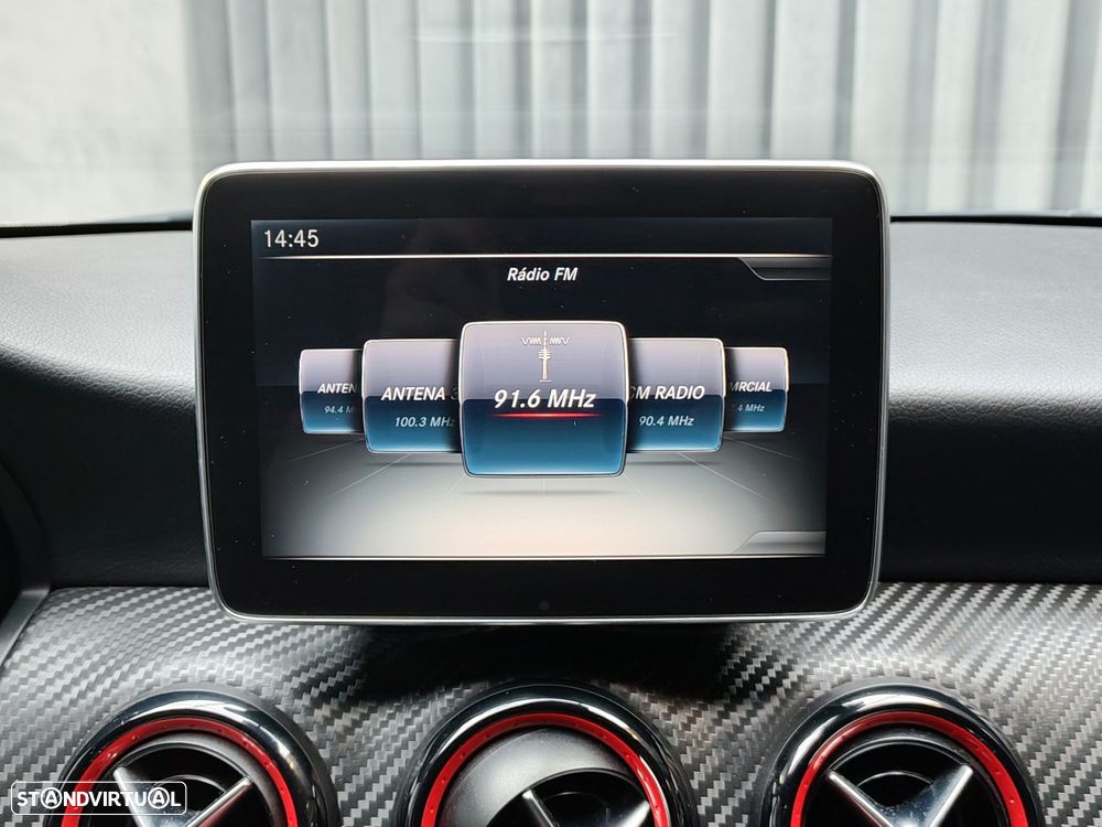 Mercedes-Benz A 45 AMG 4Matic Speedshift 7G-DCT - 13