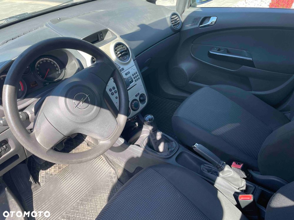 Opel Corsa 1.3 CDTI Essentia - 10