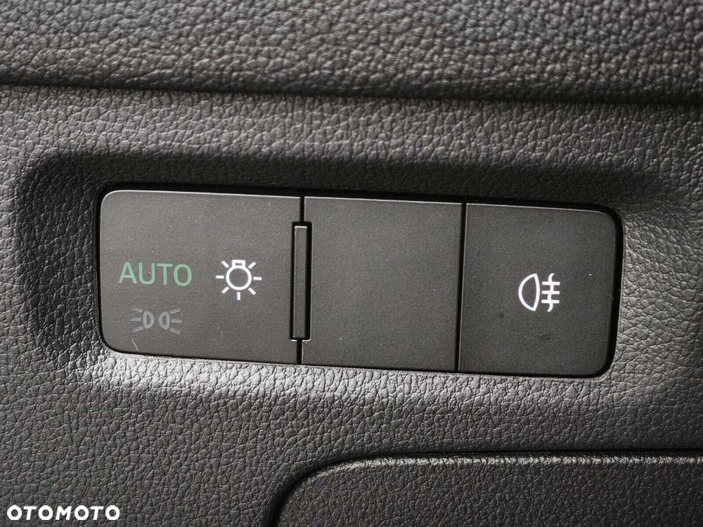 Skoda Octavia 1.5 TSI Selection - 22