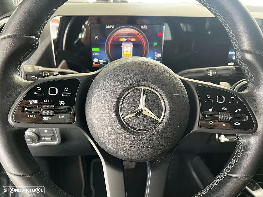Mercedes-Benz GLA 250 e Style - 22