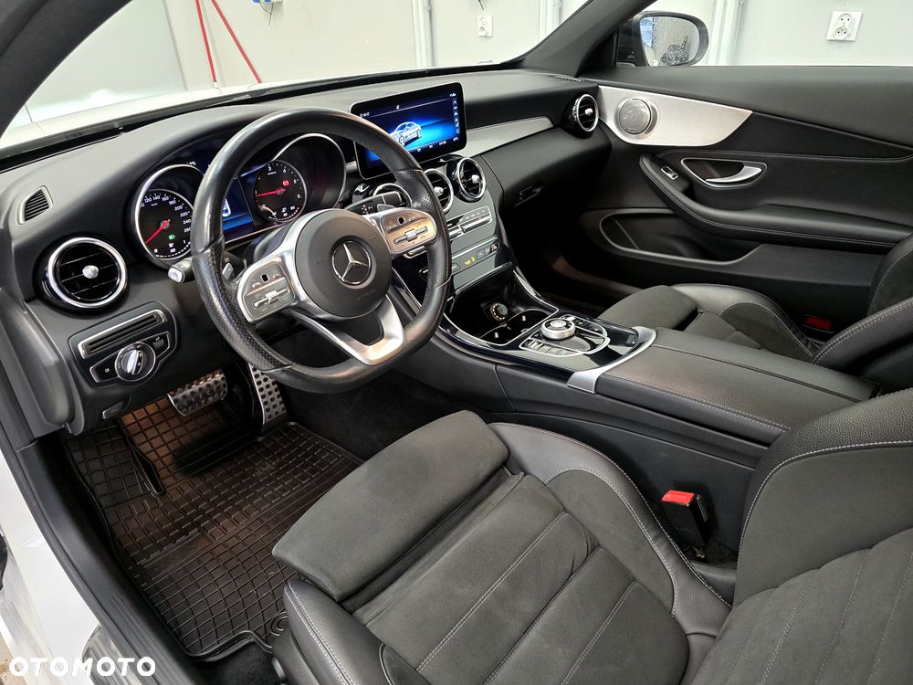 Mercedes-Benz Klasa C 220 d 4Matic 9G-TRONIC - 4