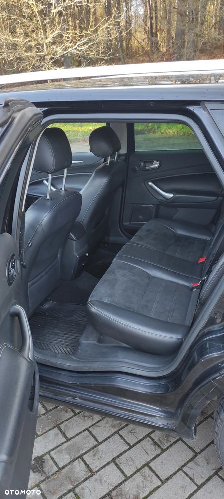 Ford Mondeo 2.5 Black Magic - 16