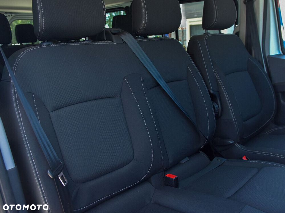 Renault Trafic - 15