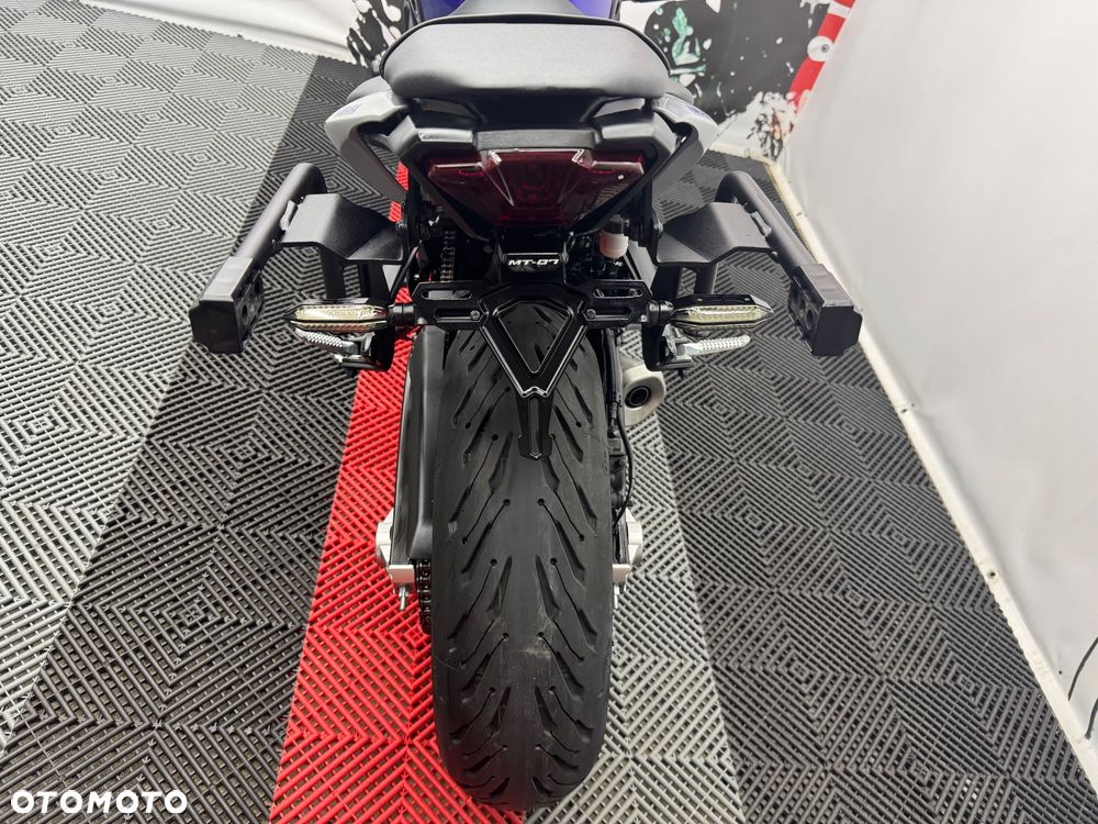 Yamaha MT - 24