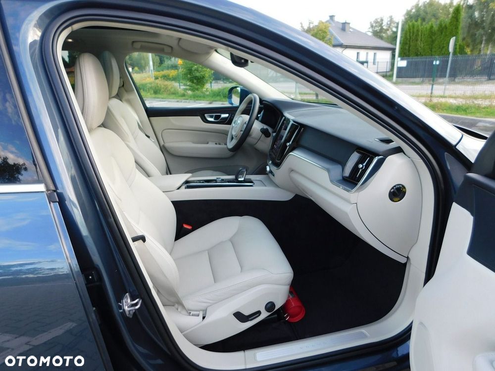 Volvo XC 60 B4 B Geartronic Momentum Pro - 7