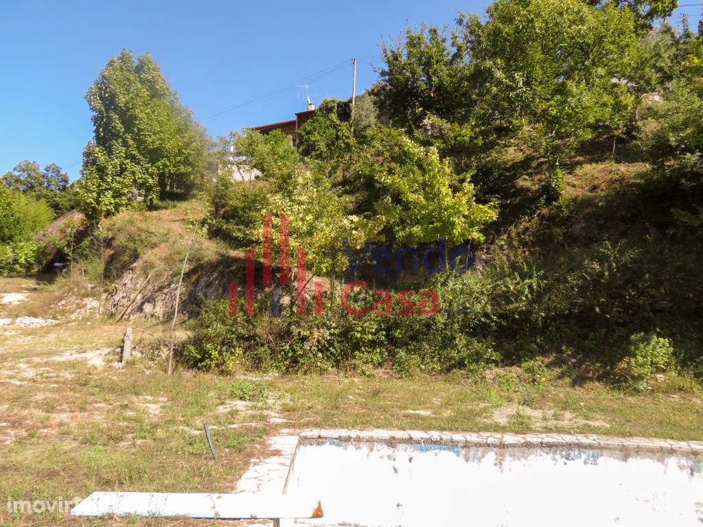 Vende-se Quintinha e Casa- Gerês-Braga - Grande imagem: 3/14