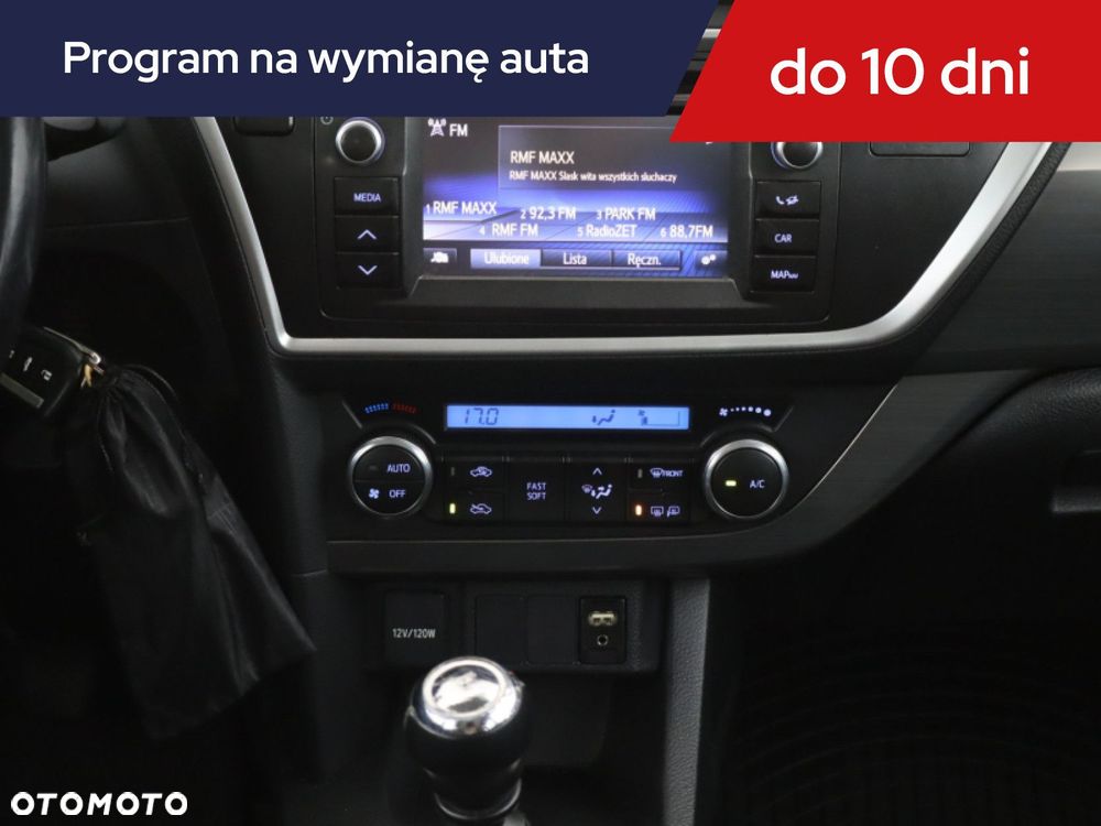 Toyota Auris - 14