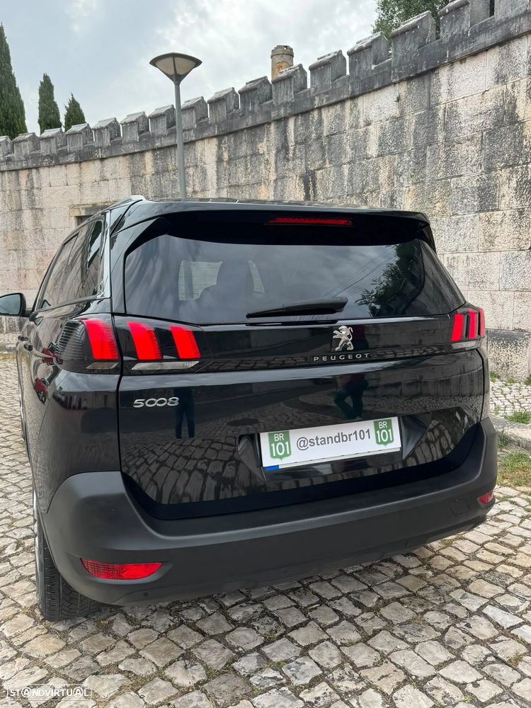 Peugeot 5008 - 3