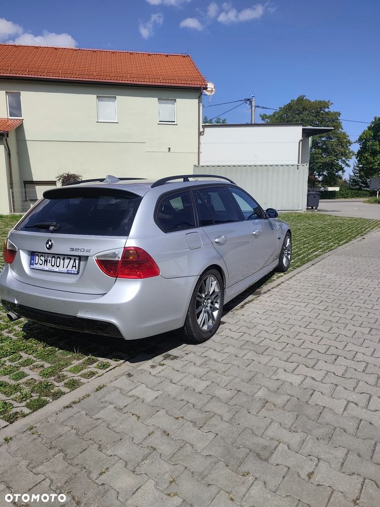 BMW Seria 3 320d - 4