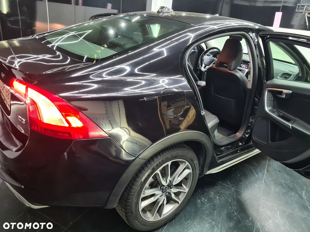 Volvo S60 Cross Country D3 Geartronic Pro - 10