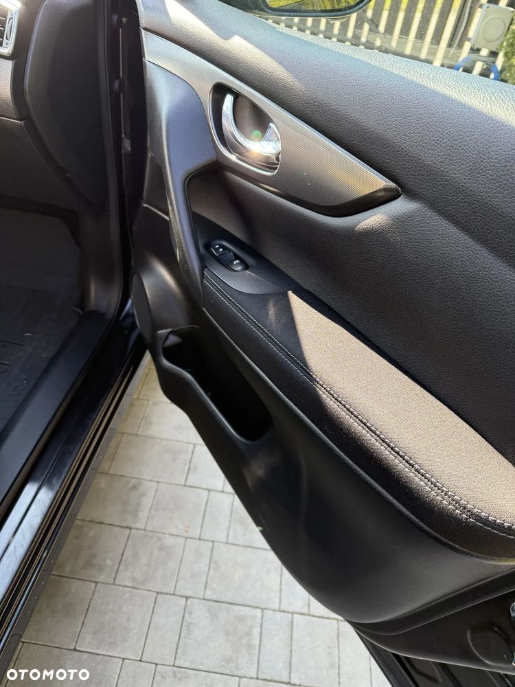 Nissan Qashqai 1.6 DIG-T N-Connecta - 7
