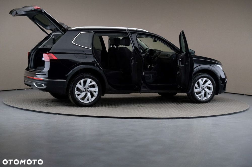 Volkswagen Tiguan Allspace 2.0 TSI 4Mot Elegance DSG - 6