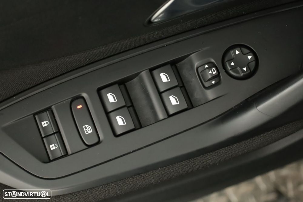 Peugeot 308 PureTech 130 EAT8 Active Pack - 19