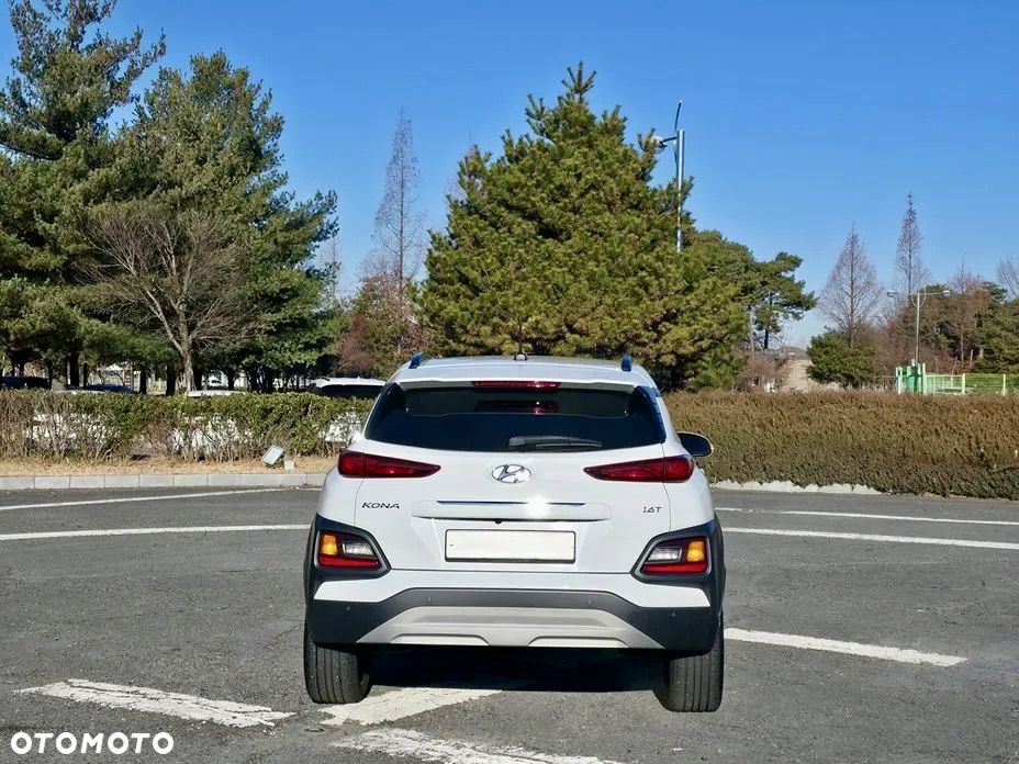 Hyundai Kona - 3