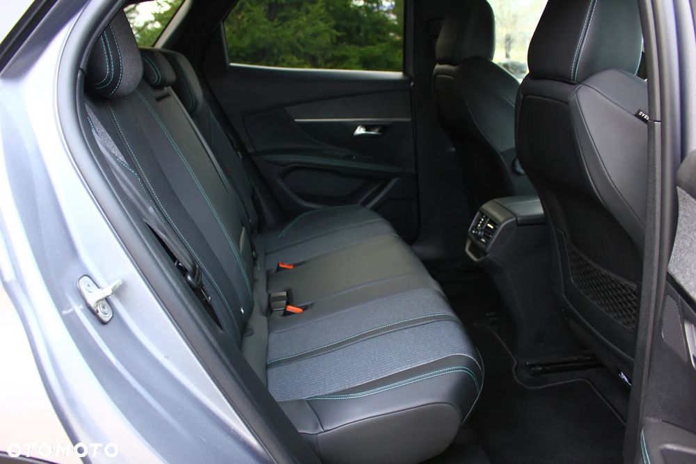 Peugeot 3008 BlueHDi 130 Stop & Start EAT8 Allure - 36