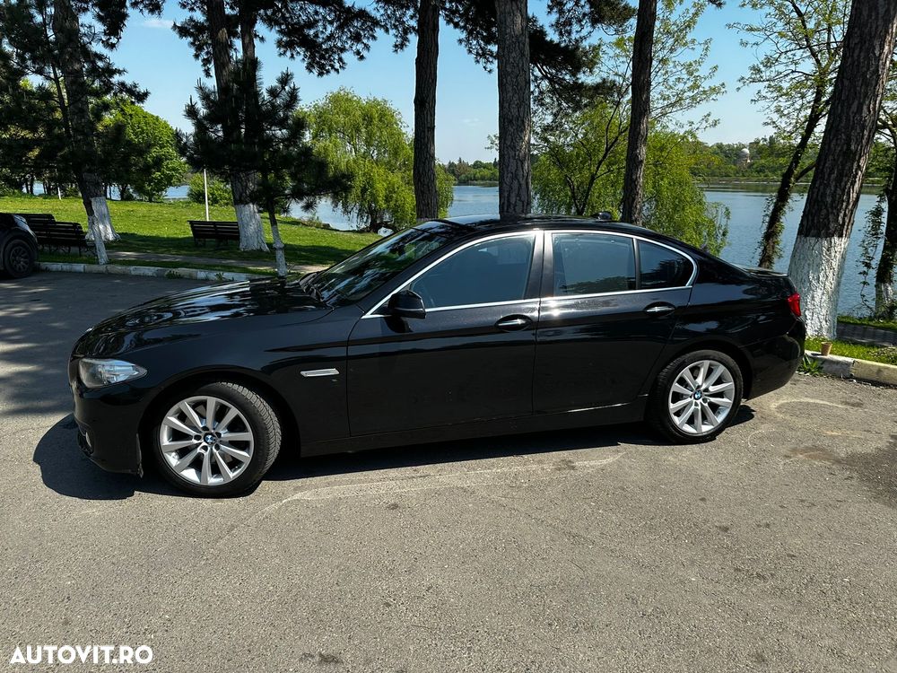 BMW Seria 5 525d xDrive AT - 3