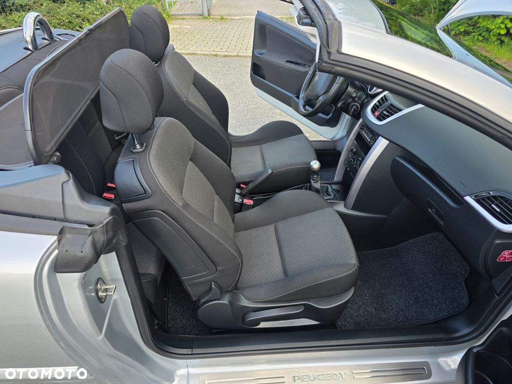 Peugeot 207 CC 1.6 Sport - 9