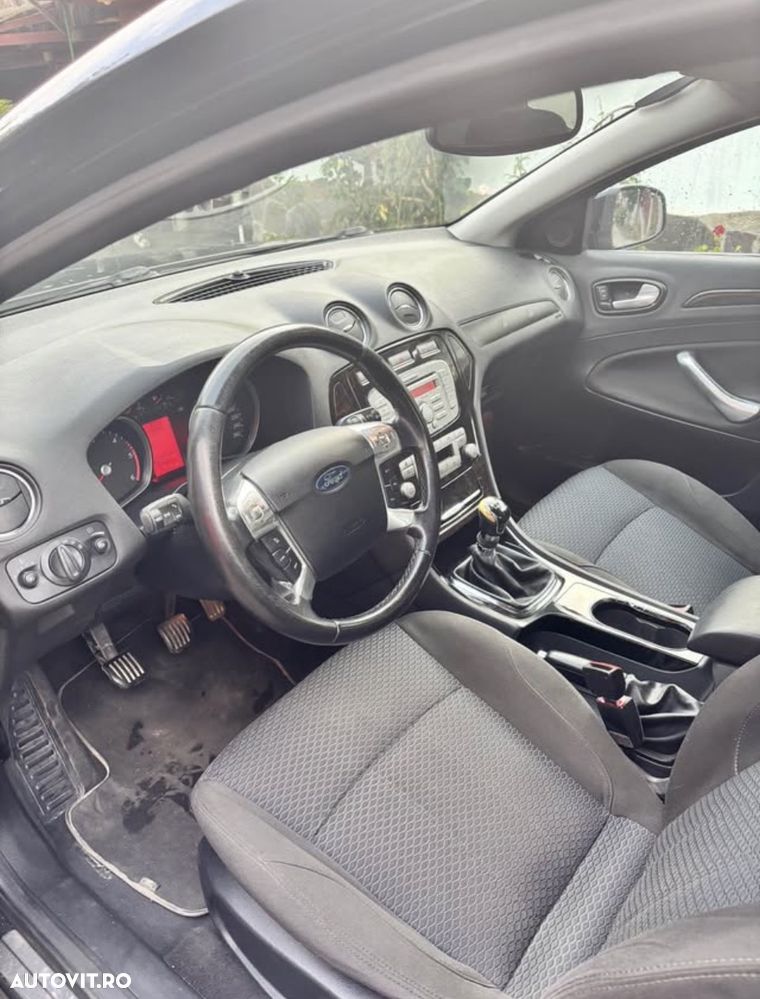 Ford Mondeo 2.0 TDCI Ghia - 4