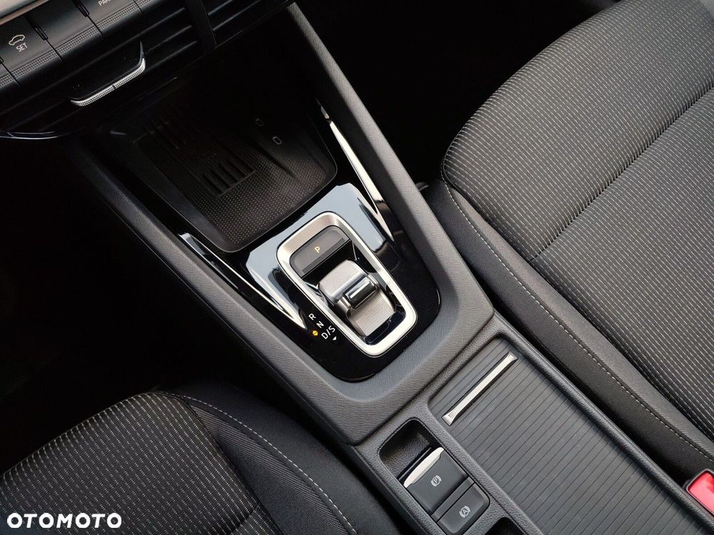 Skoda Octavia 1.5 TSI mHEV Selection DSG - 28