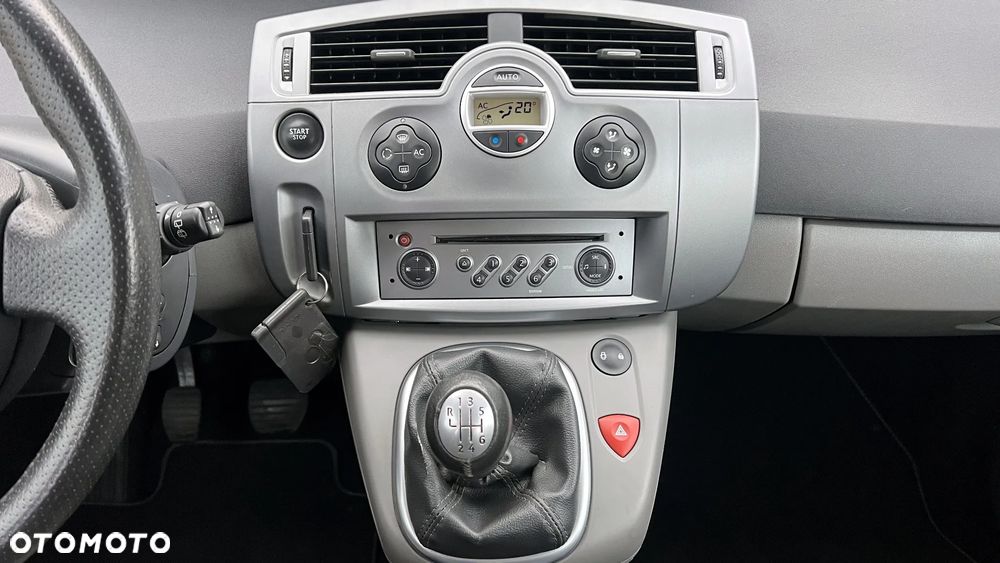 Renault Scenic 1.6 16V Dynamique - 21
