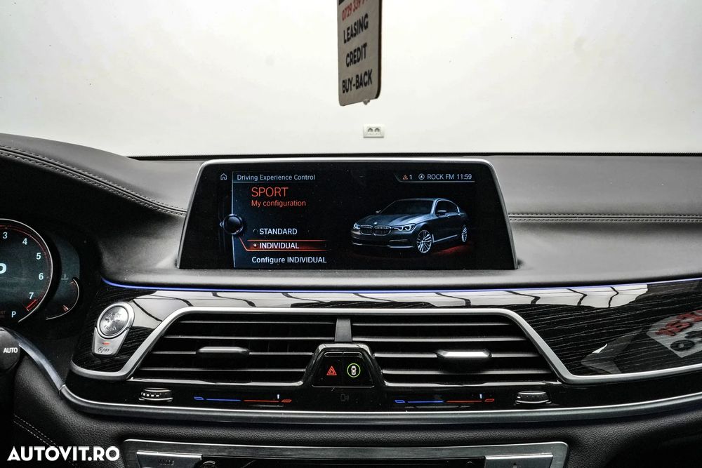 BMW Seria 7 750i xDrive - 25