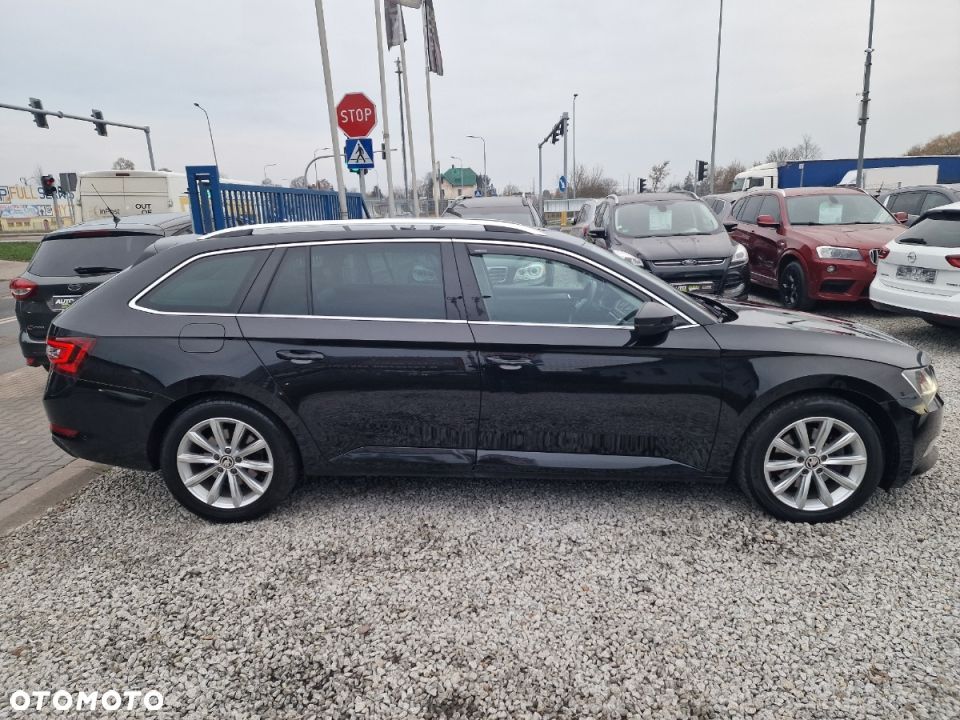 Skoda Superb 1.6 TDI Ambition DSG - 39