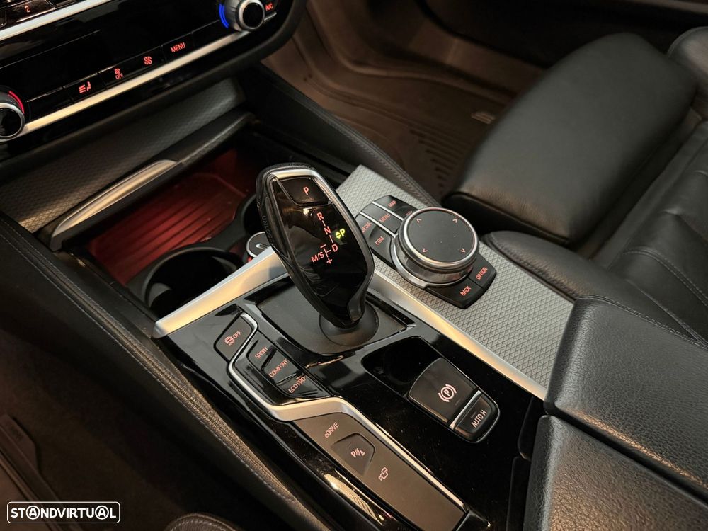 BMW 530 - 30