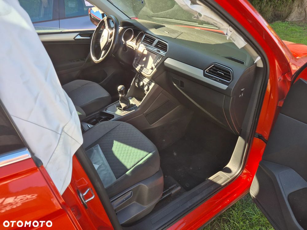 Volkswagen Tiguan - 10