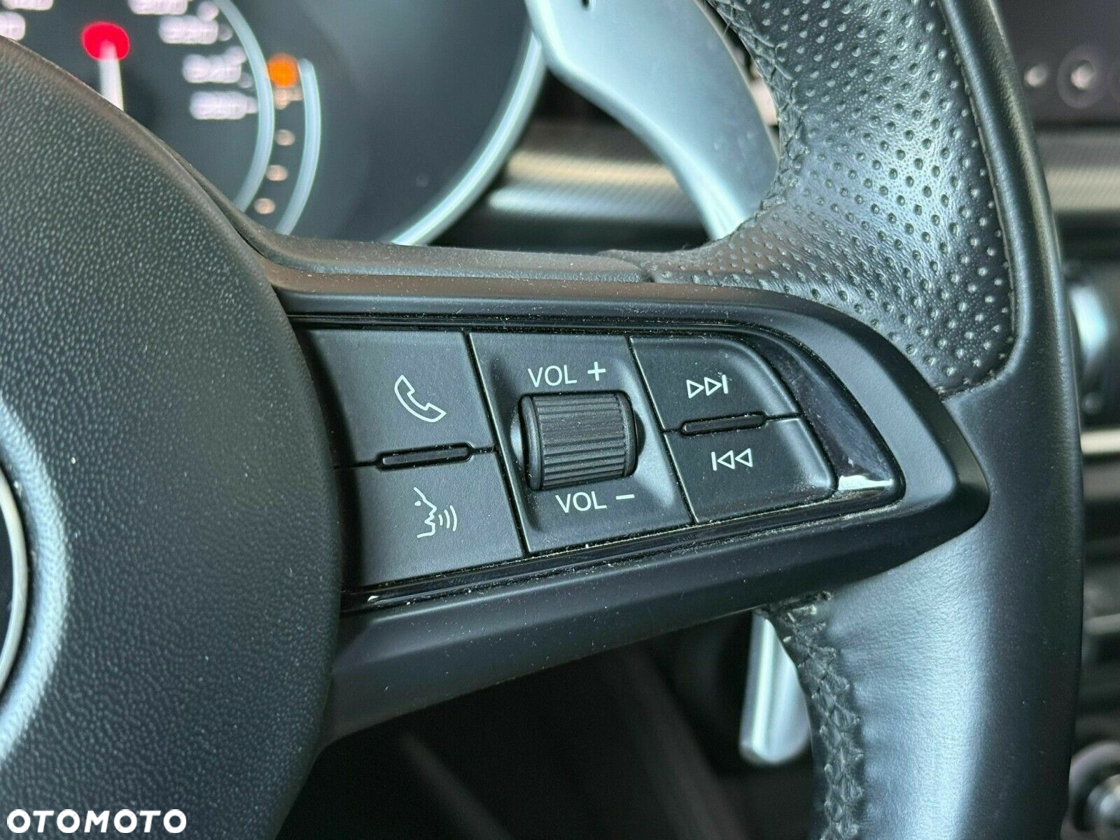 Alfa Romeo Stelvio - 17