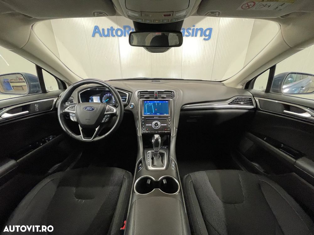 Ford Mondeo 2.0 HEV Titanium - 8