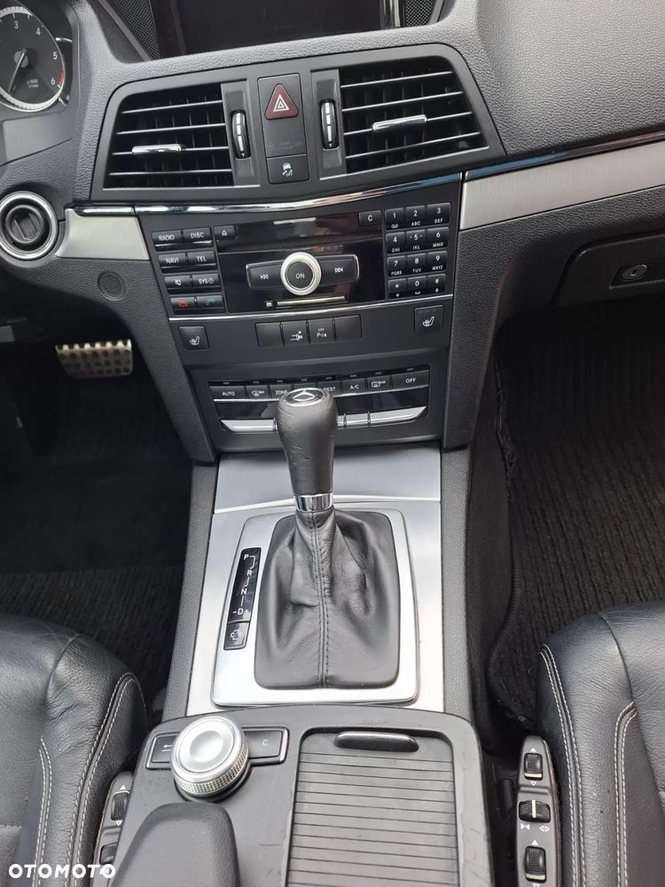 Mercedes-Benz Klasa E - 27