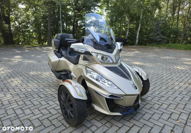 Can-Am Spyder - 9