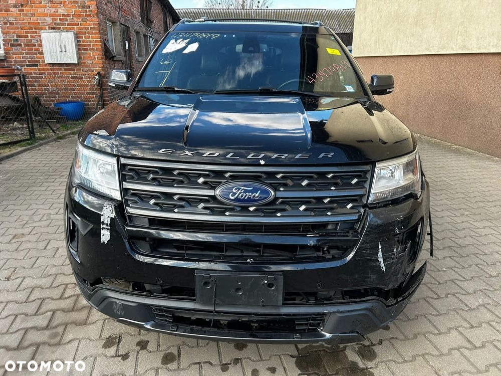 Ford Explorer - 3