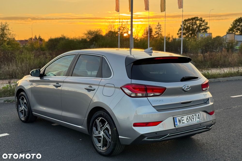 Hyundai i30 1.5 DPI Smart - 16