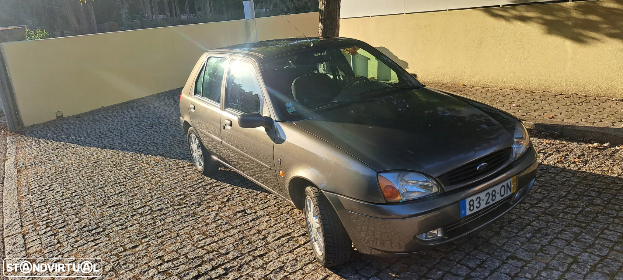 Ford Fiesta 1.25 Ghia - 6
