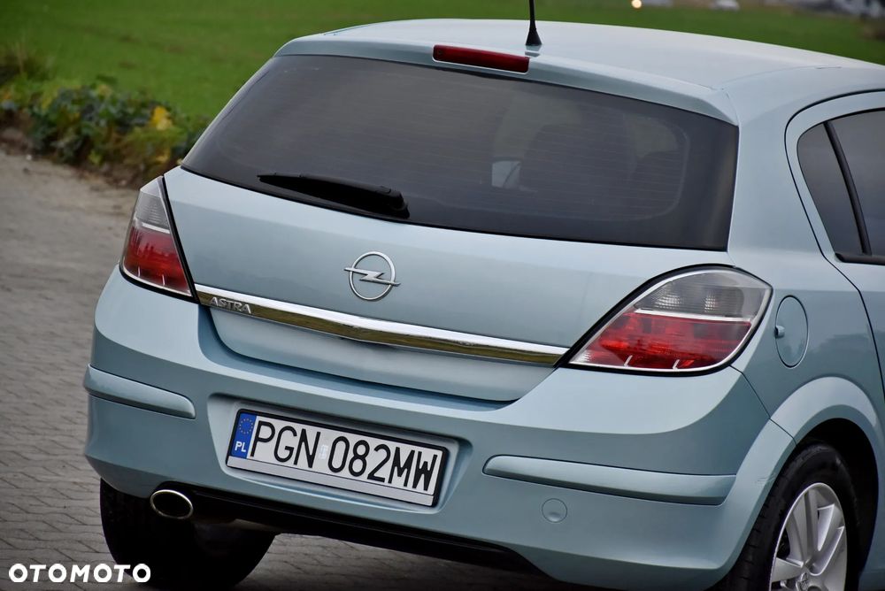 Opel Astra 1.8 Innovation - 10