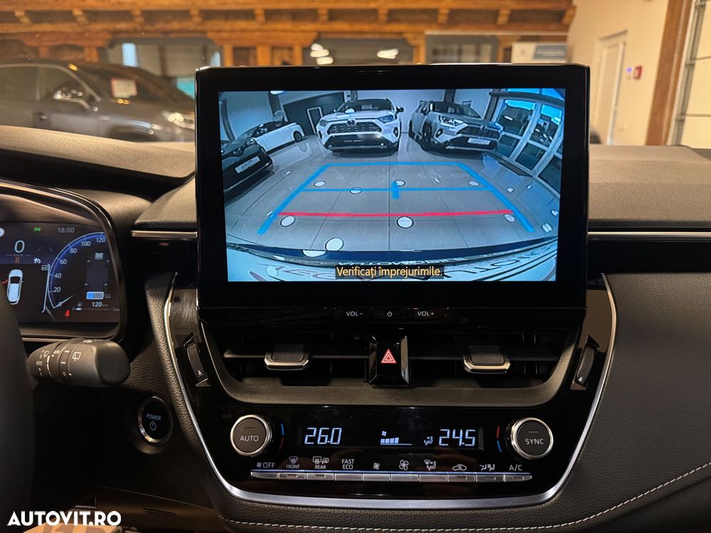 Toyota Corolla 1.8 Hybrid Team Deutschland - 31