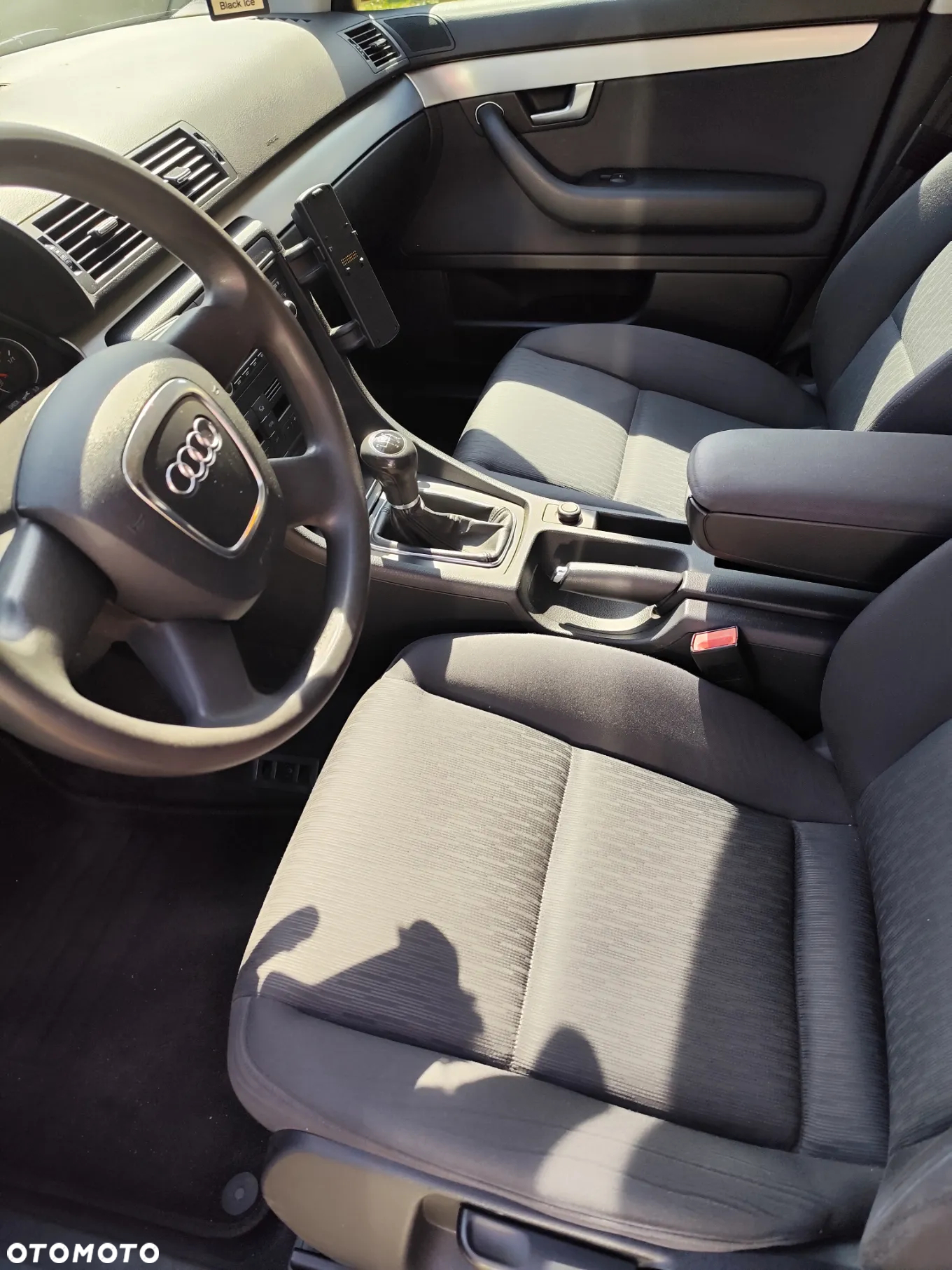 Audi A4 Avant 2.0 TDI - 10