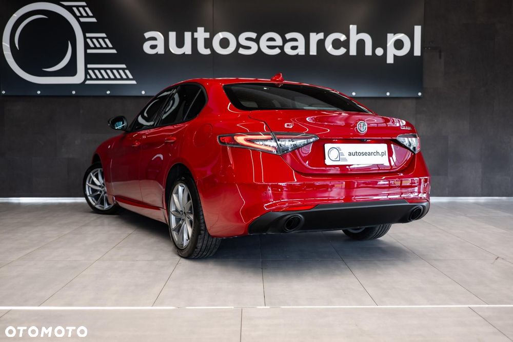 Alfa Romeo Giulia 2.0 Turbo TI Q4 - 7