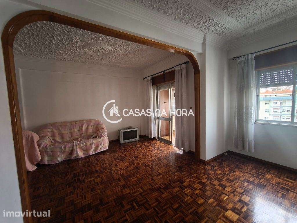 Apartamento T3 c/ Garagem  Junto Estação de Comboios Monte Abraão /... - Grande imagem: 5/30