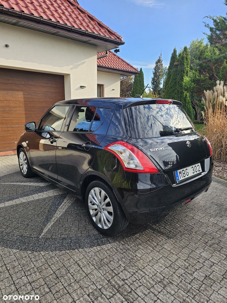 Suzuki Swift - 4