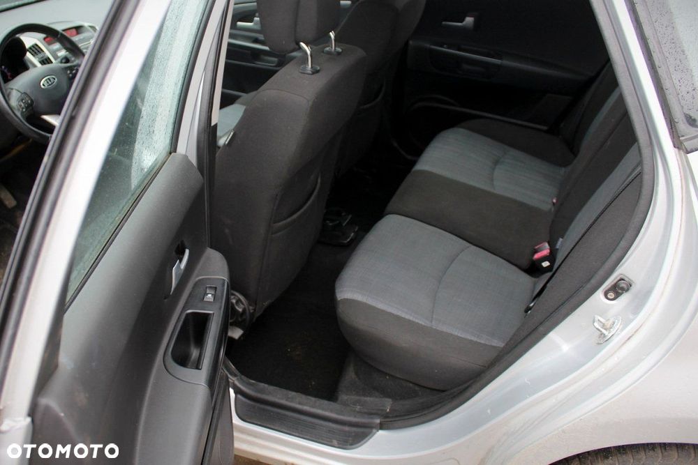 Kia Ceed I Lift ED 2011 1.4i G4FA Kombi (MASKA, ZDERZAK, LAMPA, BŁOTNIK, DRZWI, SZYBA, FOTEL) - 9