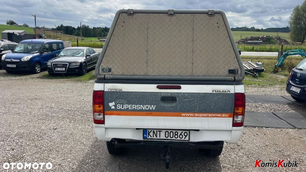 Toyota Hilux - 26