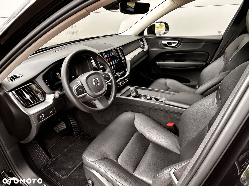 Volvo XC 60 B4 D Geartronic Momentum - 24