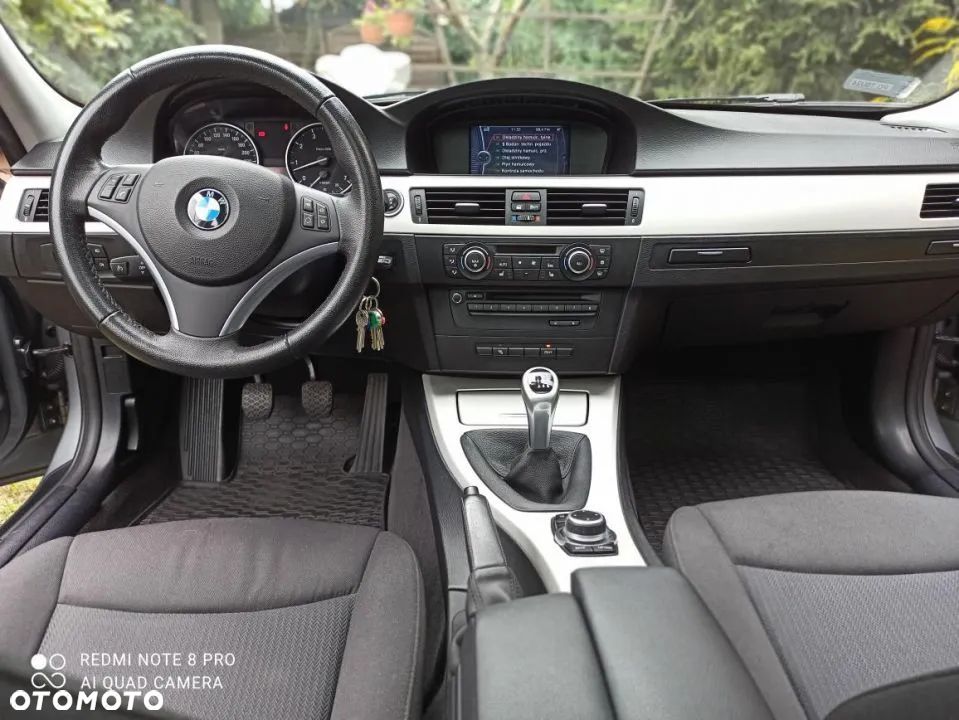BMW Seria 3 318i Edition Exclusive - 14