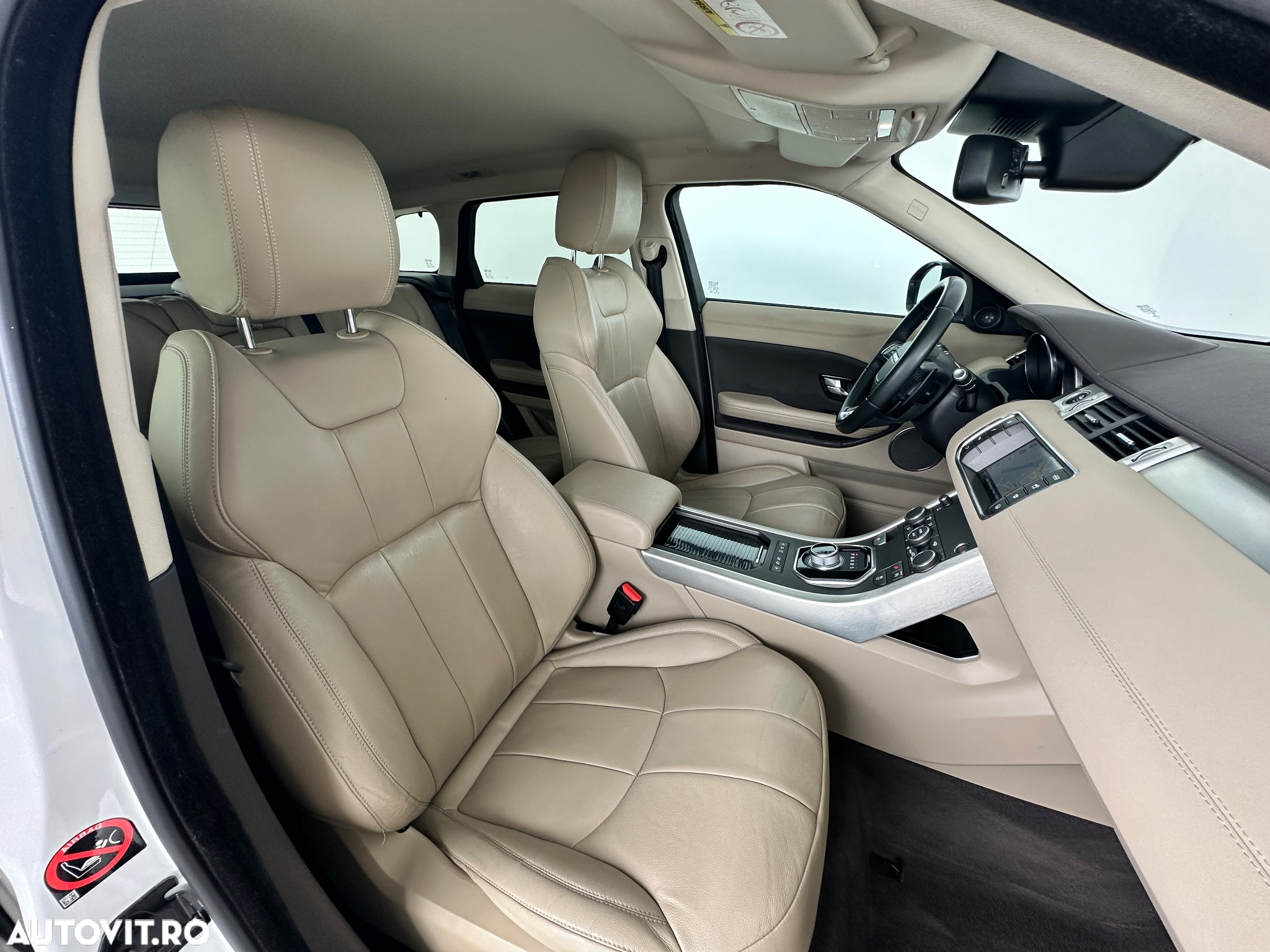 Land Rover Range Rover Evoque 2.0 D150 R-Dynamic - 4